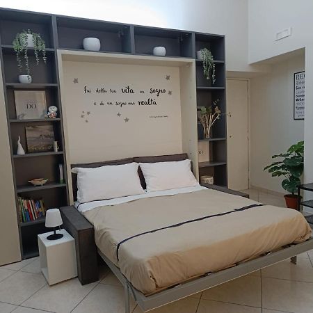 Apartamento Domusmadre Nápoles Exterior foto