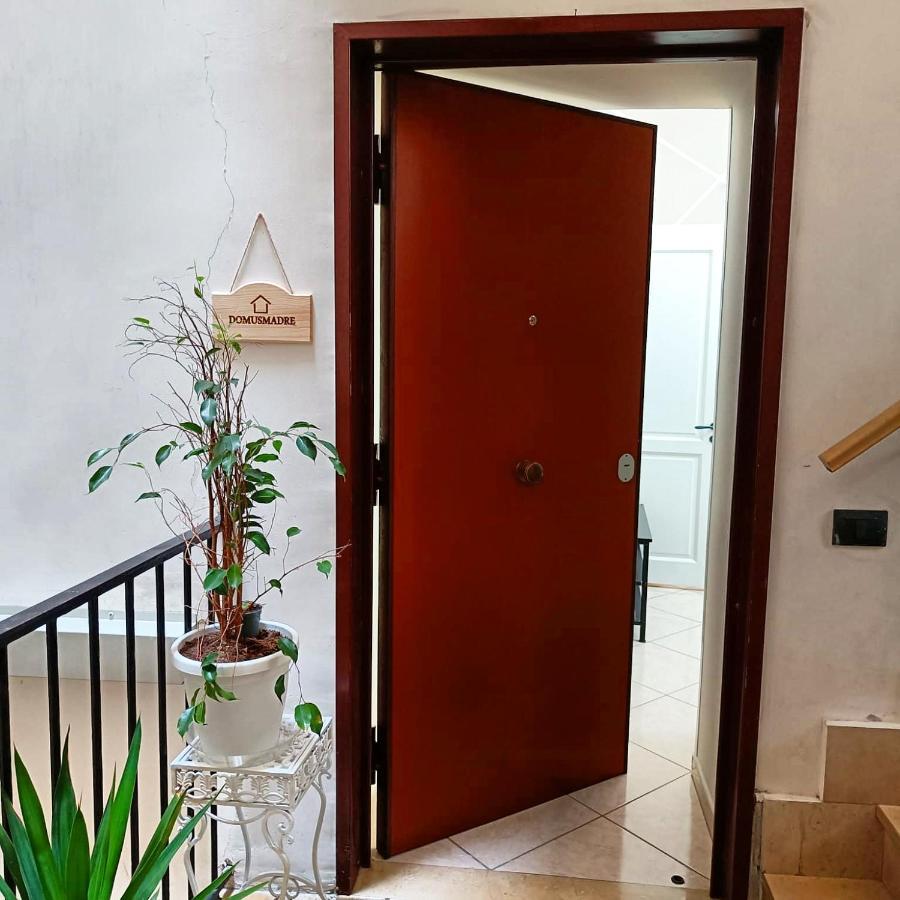 Apartamento Domusmadre Nápoles Exterior foto